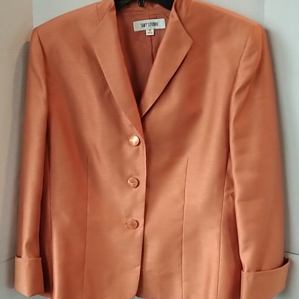 Suit Studio Classic Button Front Blazer 18